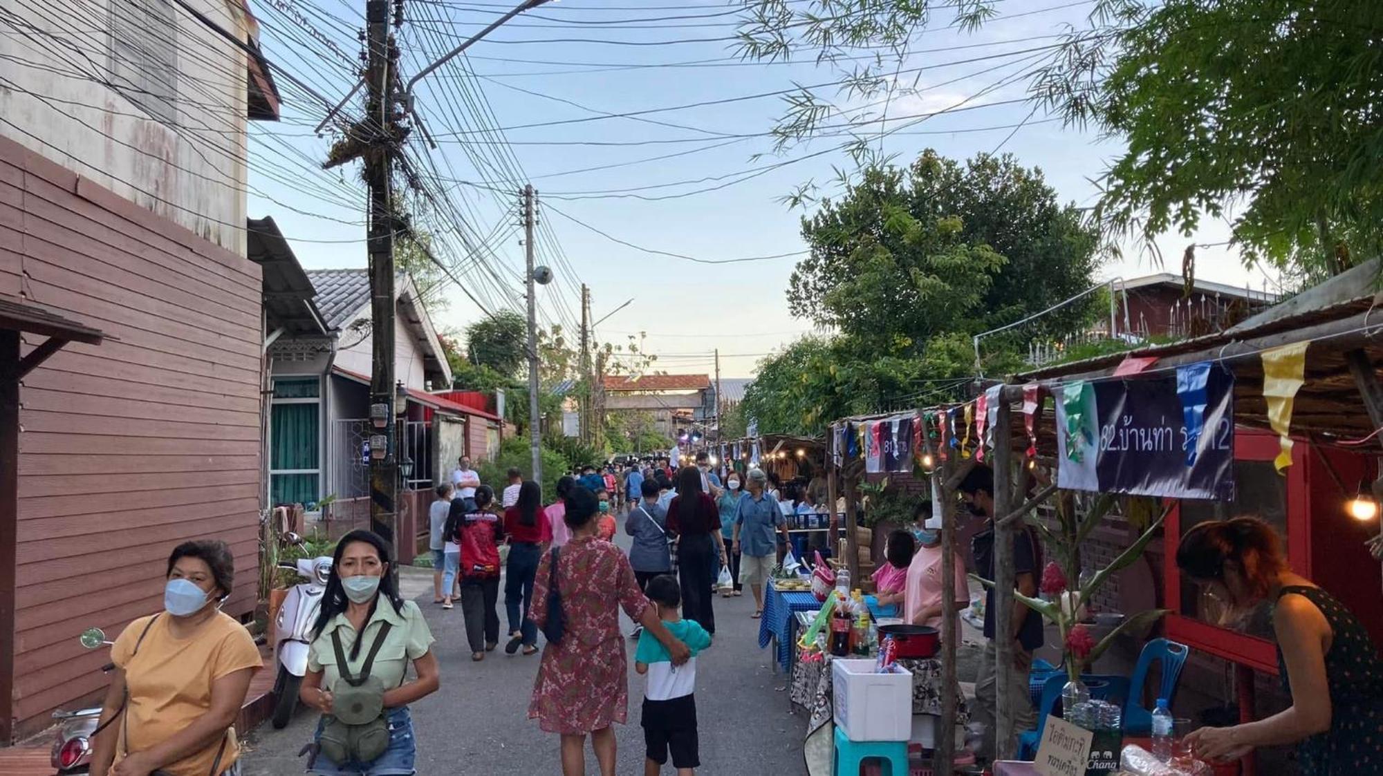 达勒艺术家广场酒店 达叻府 外观 照片